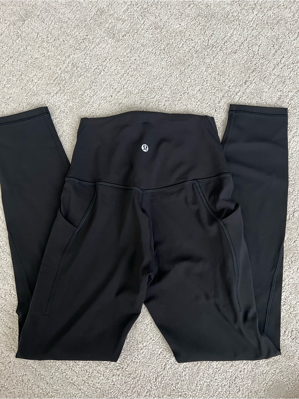 Lululemon high rise leggings 25” with pockets